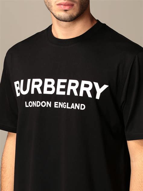 men burberry tee shirt|designer shirt Burberry for men.